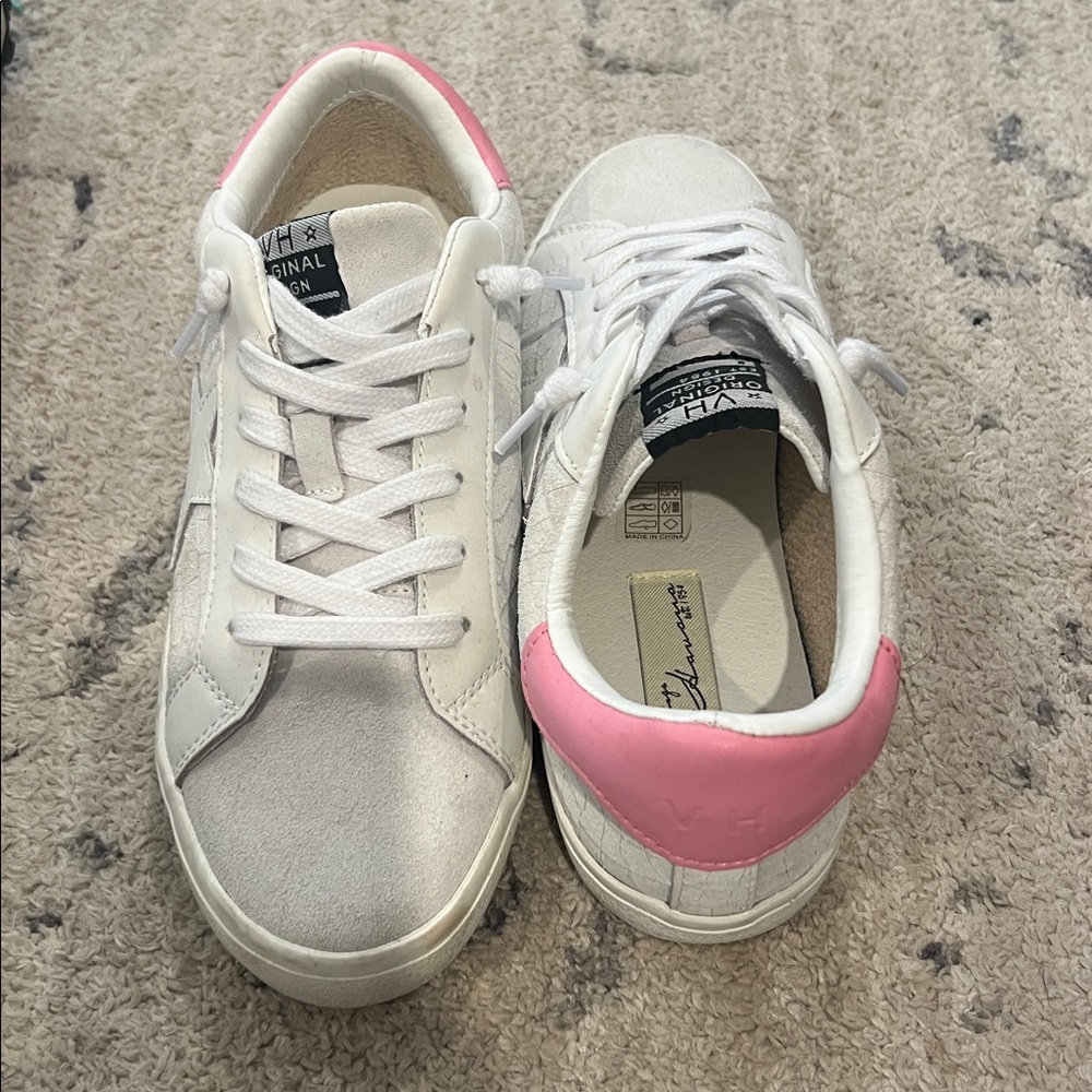 Vintage Havanas White and Pink Sneakers - Picture 5 of 5